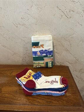 Gilmore Girls Bundle- 5 Pairs of Themed Socks & Doose’s Market Tote Bag NEW